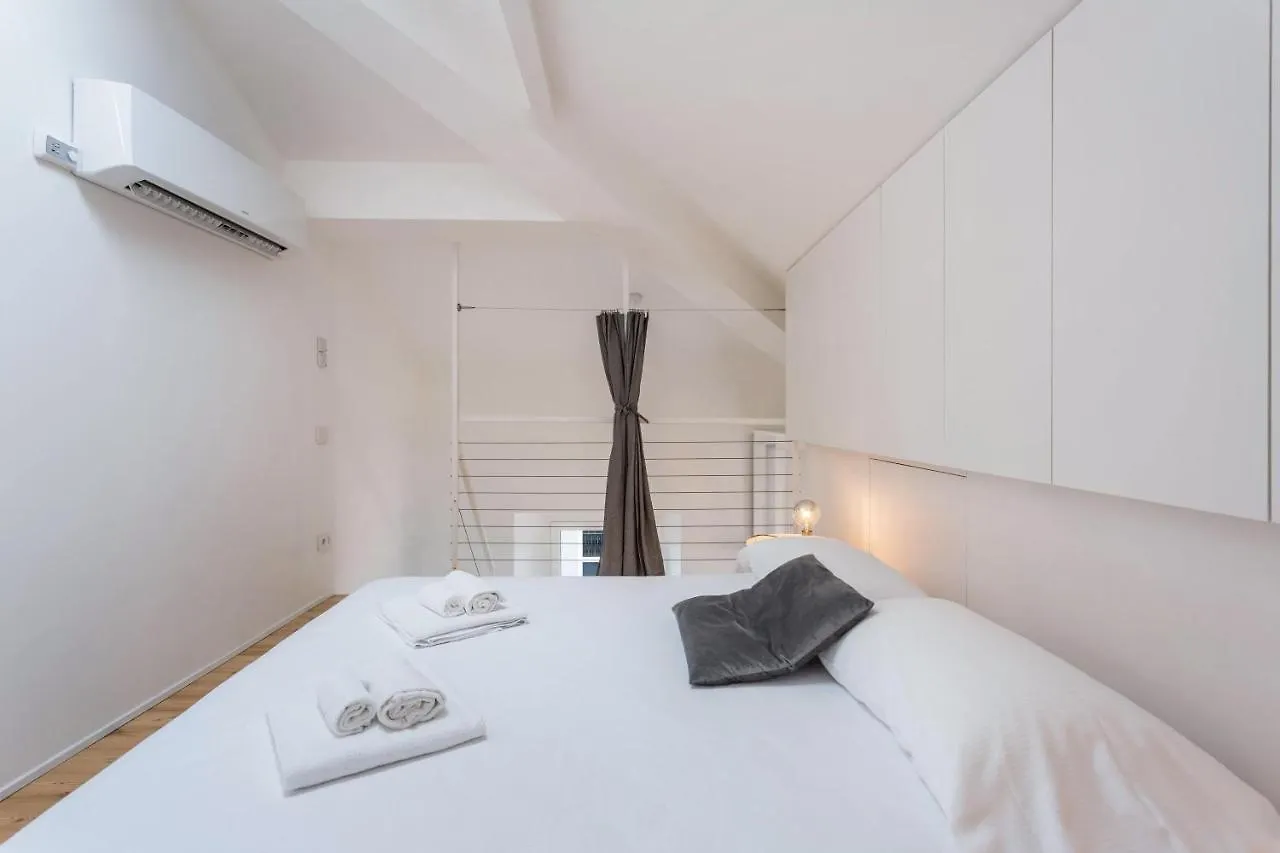 Apartment Varenna Amorevole Dimora In Lecco Italy
